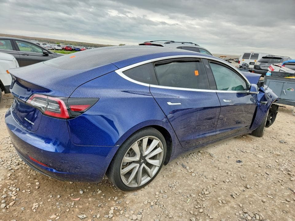 2018 TESLA MODEL 3 3