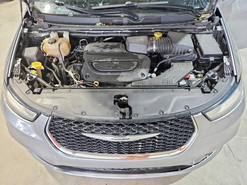 2021 CHRYSLER PACIFICA TOURING L 12