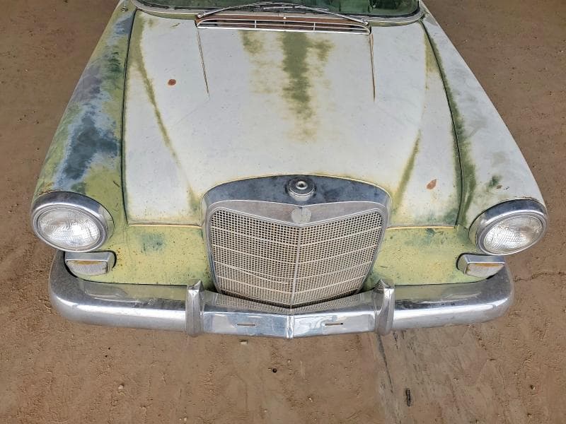 1966 MERCEDES 200D RWD 11