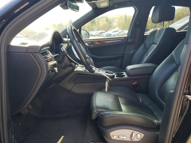 2020 PORSCHE MACAN 7