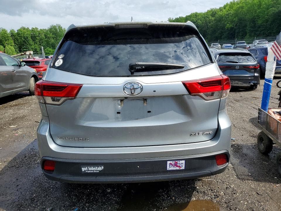 2018 TOYOTA HIGHLANDER XLE 6