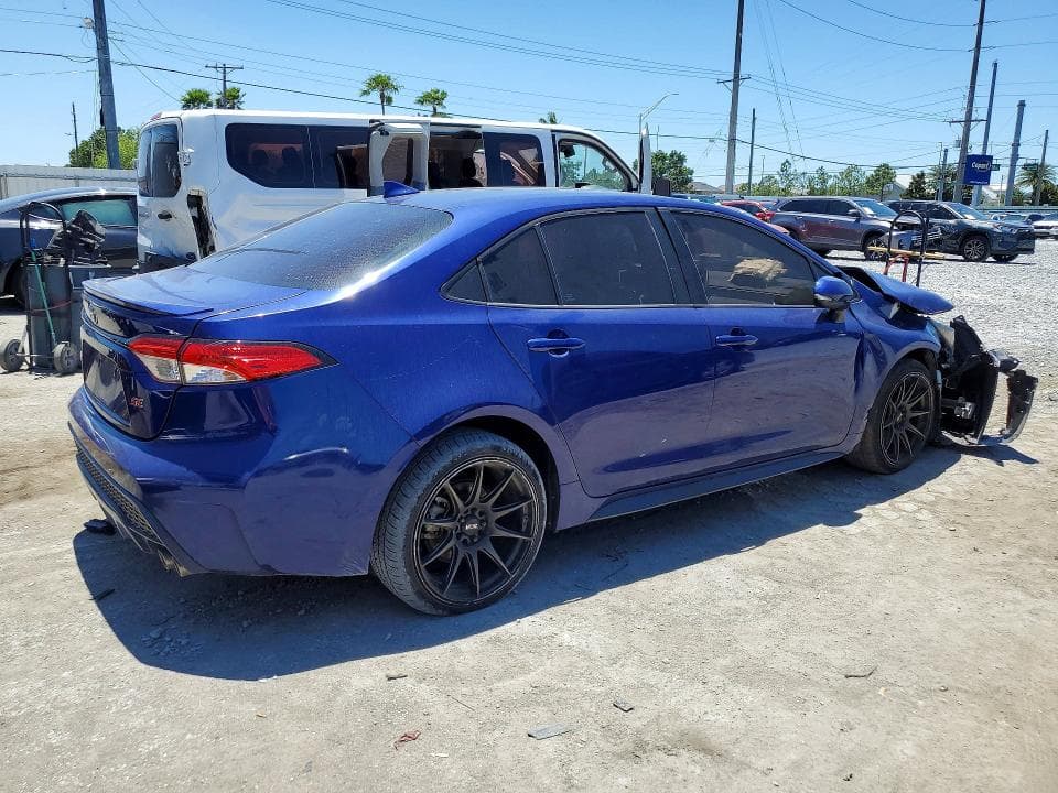 2021 TOYOTA COROLLA SE 3