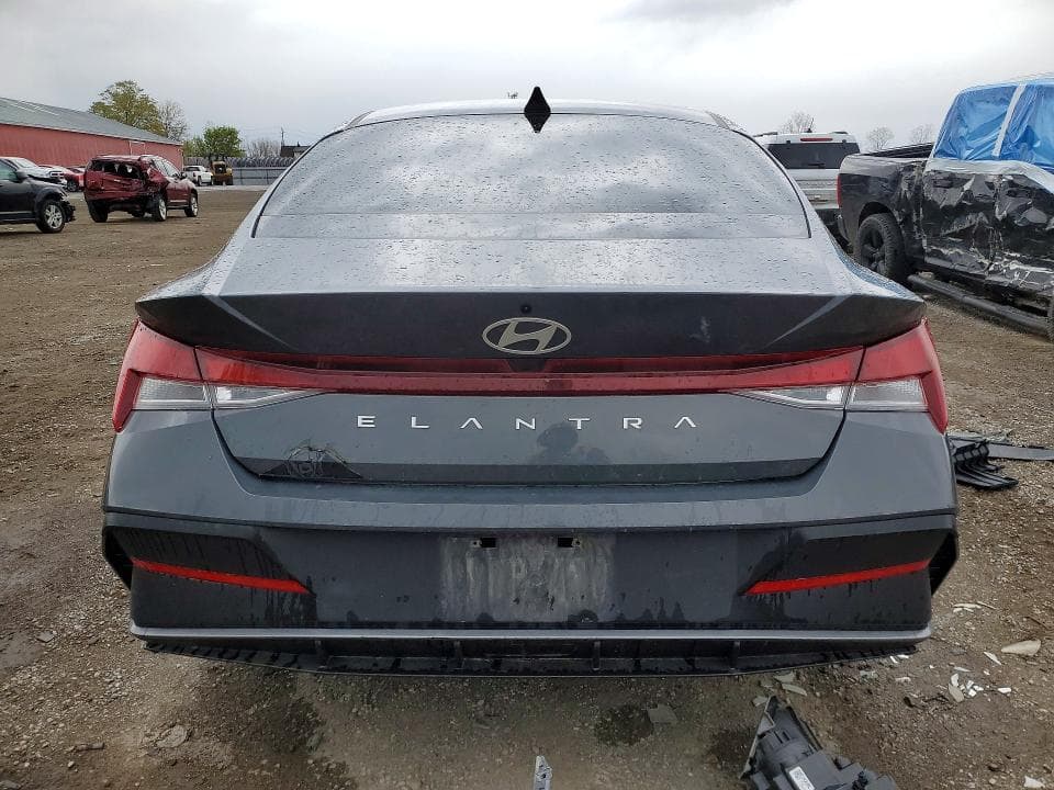 2024 HYUNDAI ELANTRA SEL 6