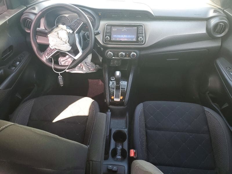 2019 NISSAN KICKS S 8