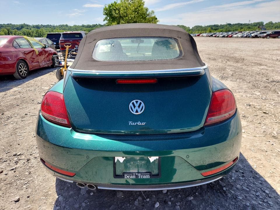 2018 VOLKSWAGEN BEETLE S S 6