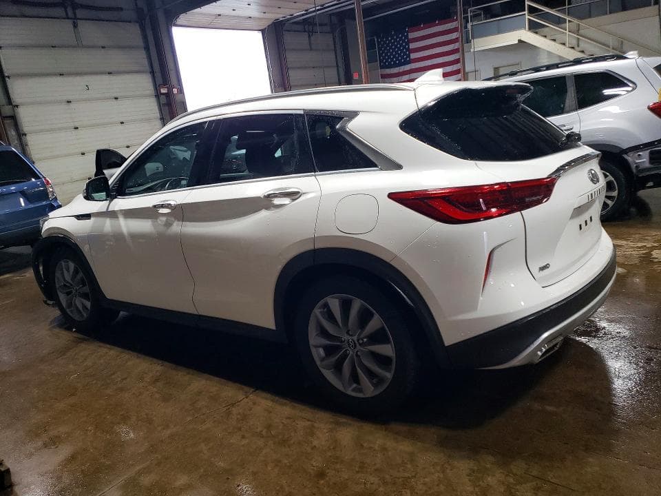 2019 INFINITI QX50 LUXE 2