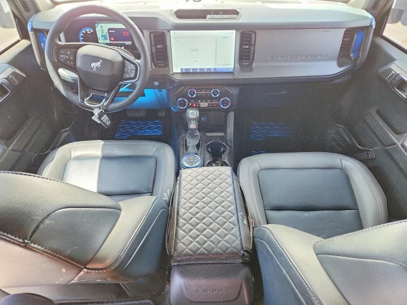 2024 FORD BRONCO OUTER BANKS 8
