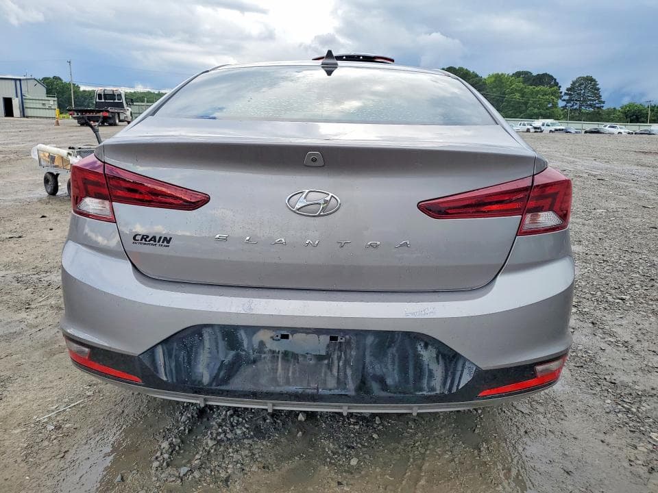 2020 HYUNDAI ELANTRA SEL 6