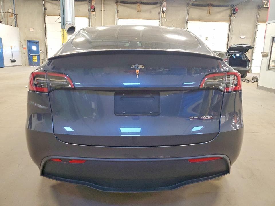 2022 TESLA MODEL Y 6