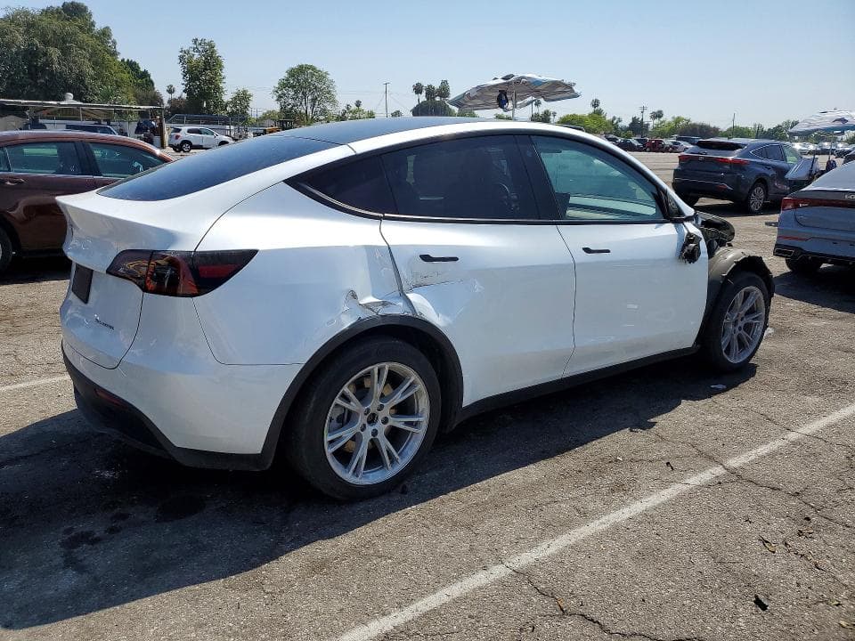 2023 TESLA MODEL Y 3
