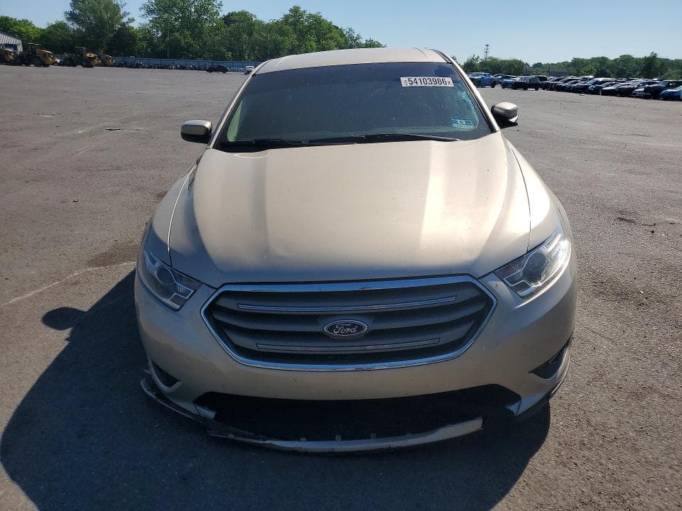 2018 FORD TAURUS SEL 5