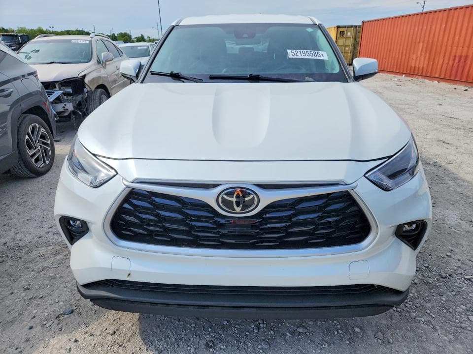 2021 TOYOTA HIGHLANDER LE 5