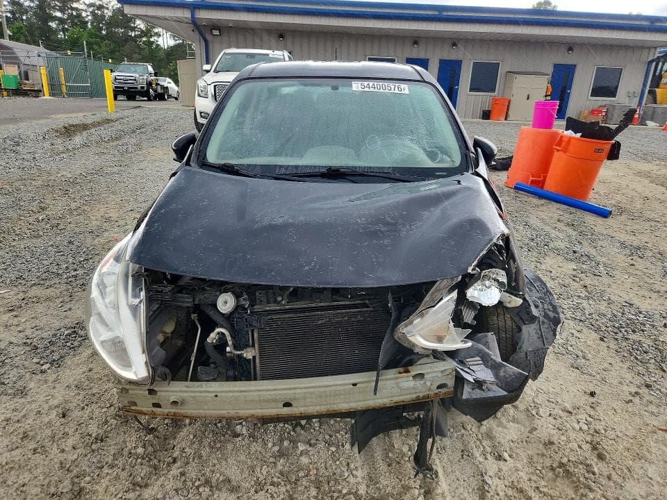 2017 NISSAN VERSA 1.6 S 5
