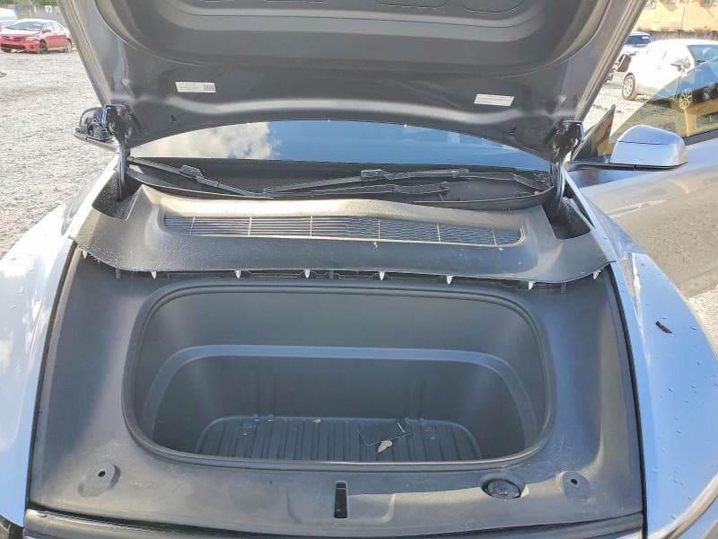 2026 TESLA MODEL Y 11