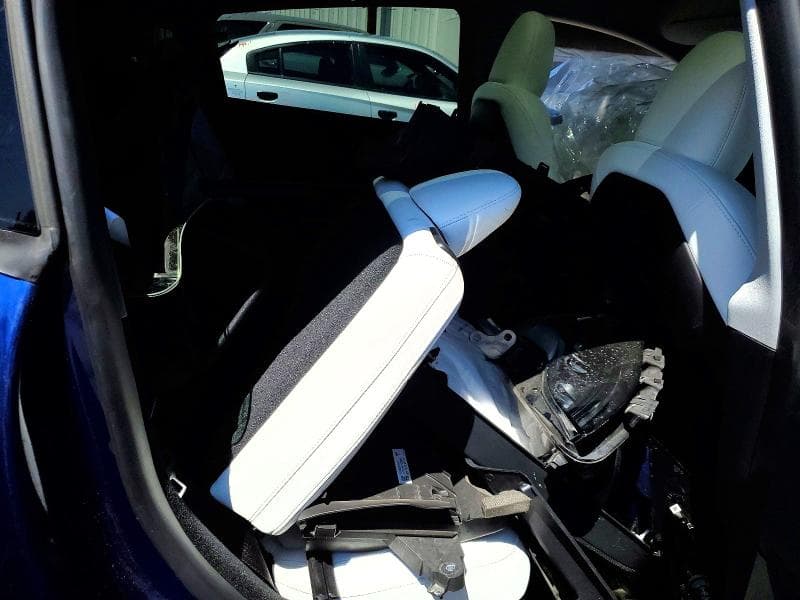 2024 TESLA MODEL Y 10