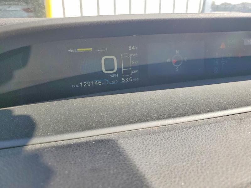 2017 TOYOTA PRIUS THREE 9