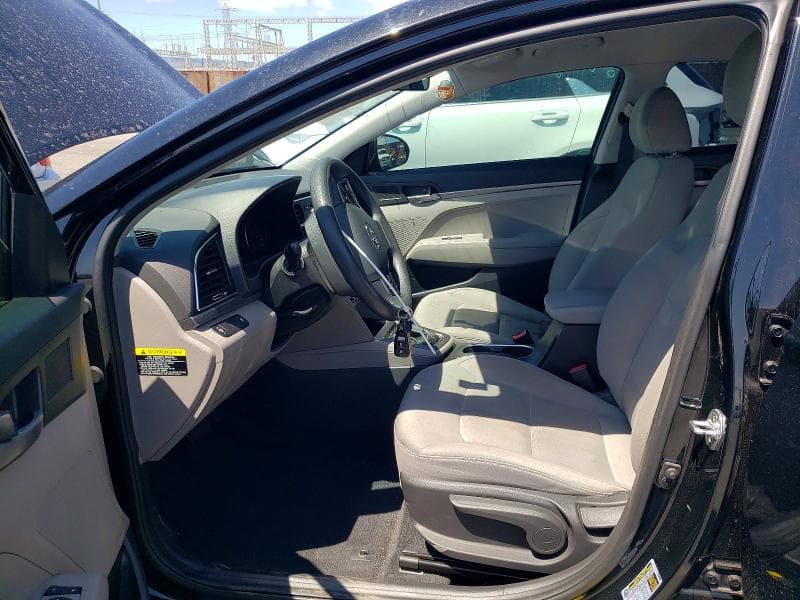 2017 HYUNDAI ELANTRA SE 7