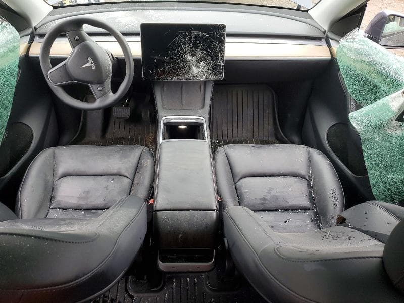 2023 TESLA MODEL Y 8