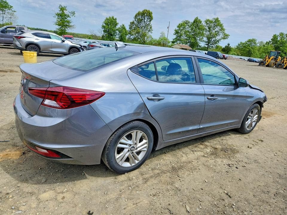 2019 HYUNDAI ELANTRA SEL 3
