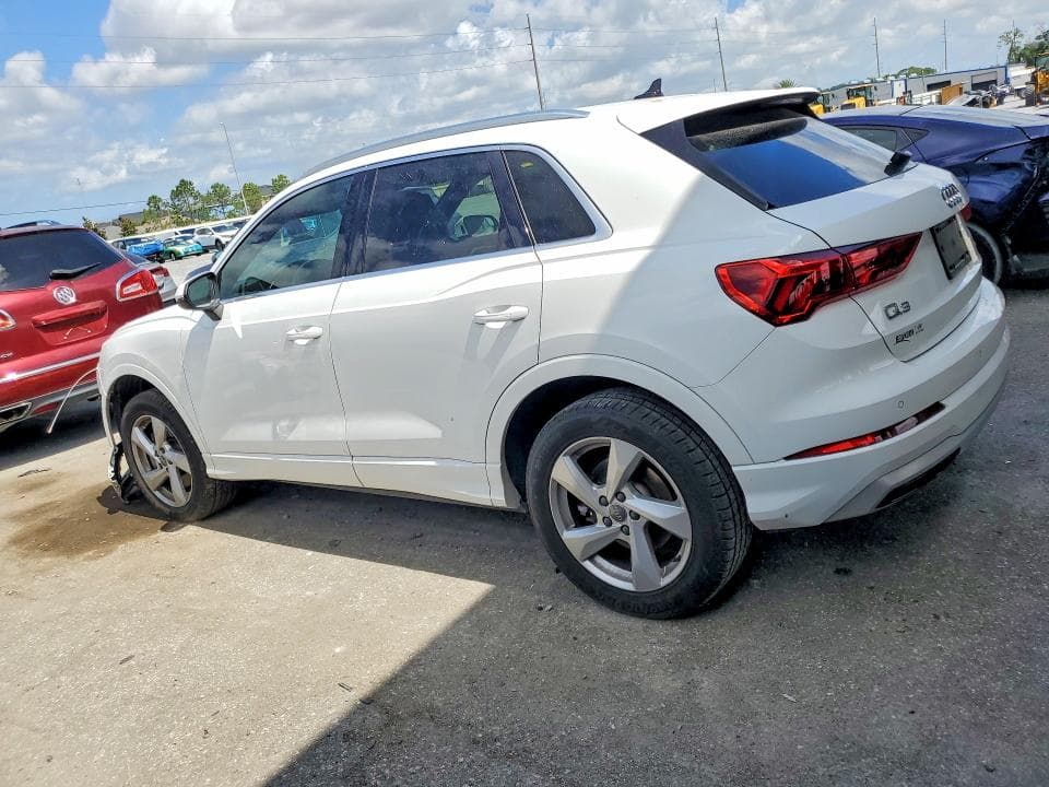 2020 AUDI Q3 PREMIUM 2