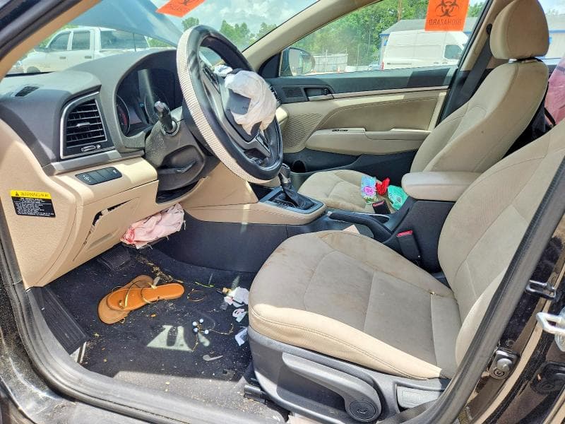 2017 HYUNDAI ELANTRA SE 7