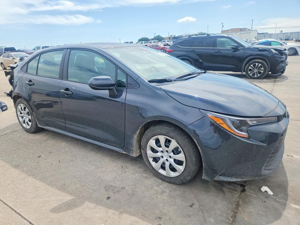 2026 TOYOTA COROLLA LE 4