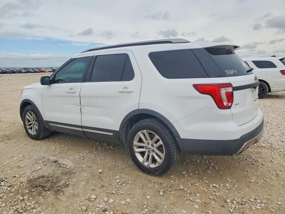 2017 FORD EXPLORER XLT 2
