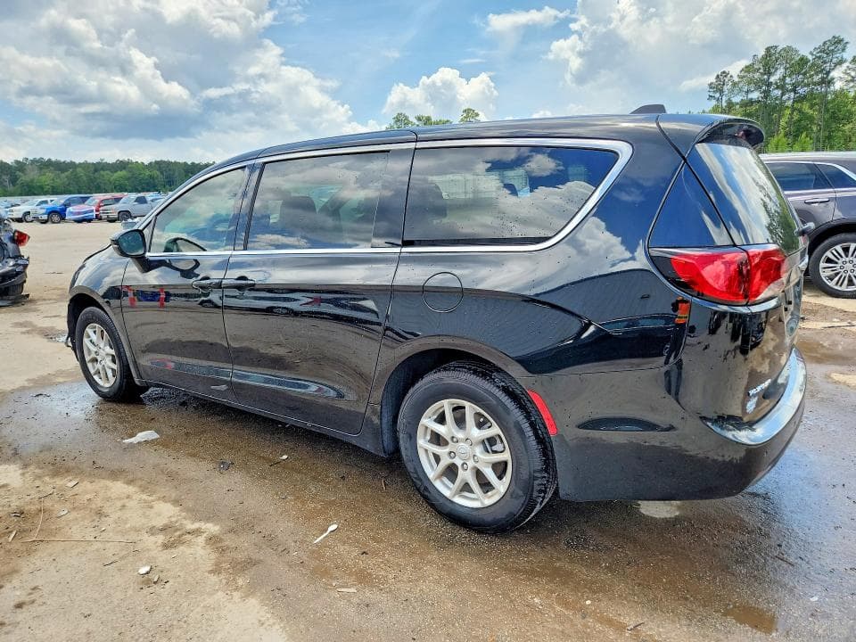 2025 CHRYSLER VOYAGER LX 2
