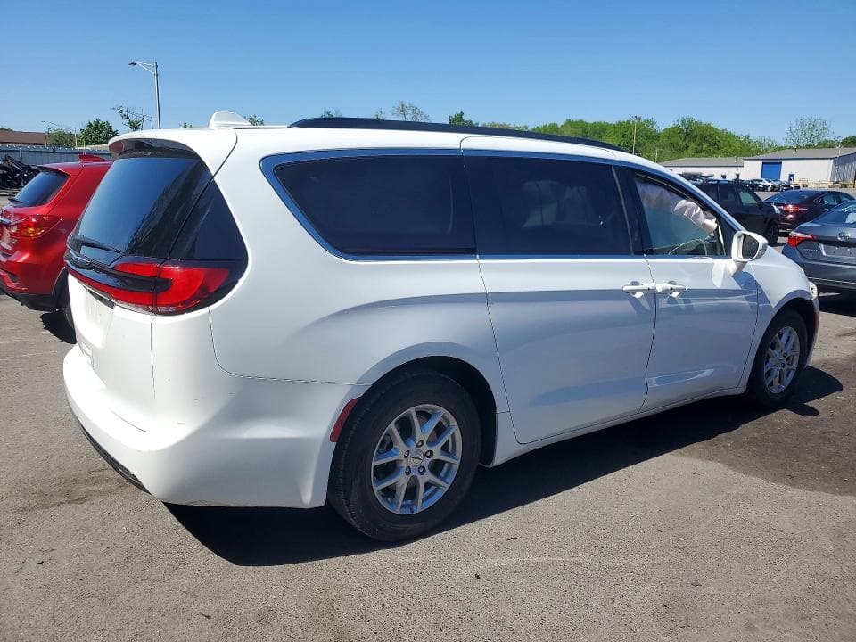 2022 CHRYSLER PACIFICA TOURING L 3
