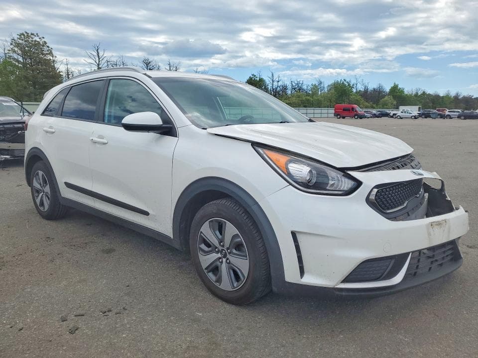 2019 KIA NIRO LX 4