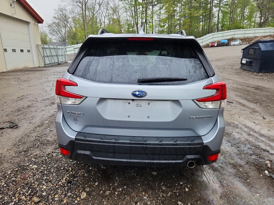 2022 SUBARU FORESTER LIMITED 6