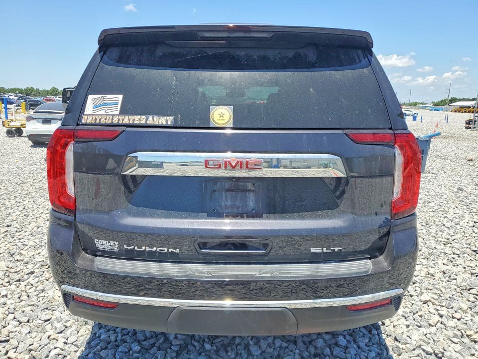 2024 GMC YUKON SLT 11