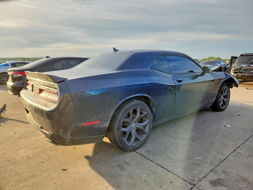 2018 DODGE CHALLENGER SXT 3