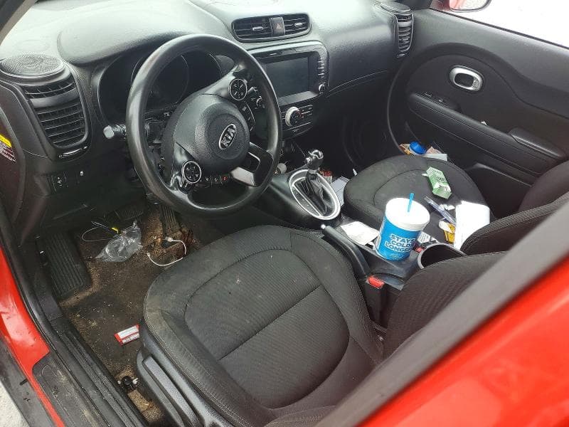2019 KIA SOUL + 8