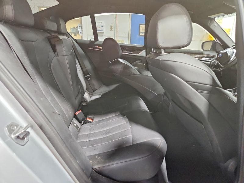 2021 BMW 530 XI 10