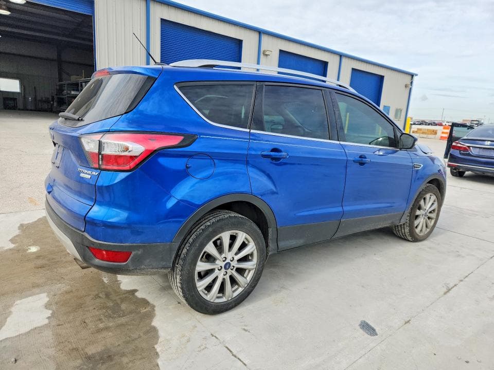 2017 FORD ESCAPE TITANIUM 3