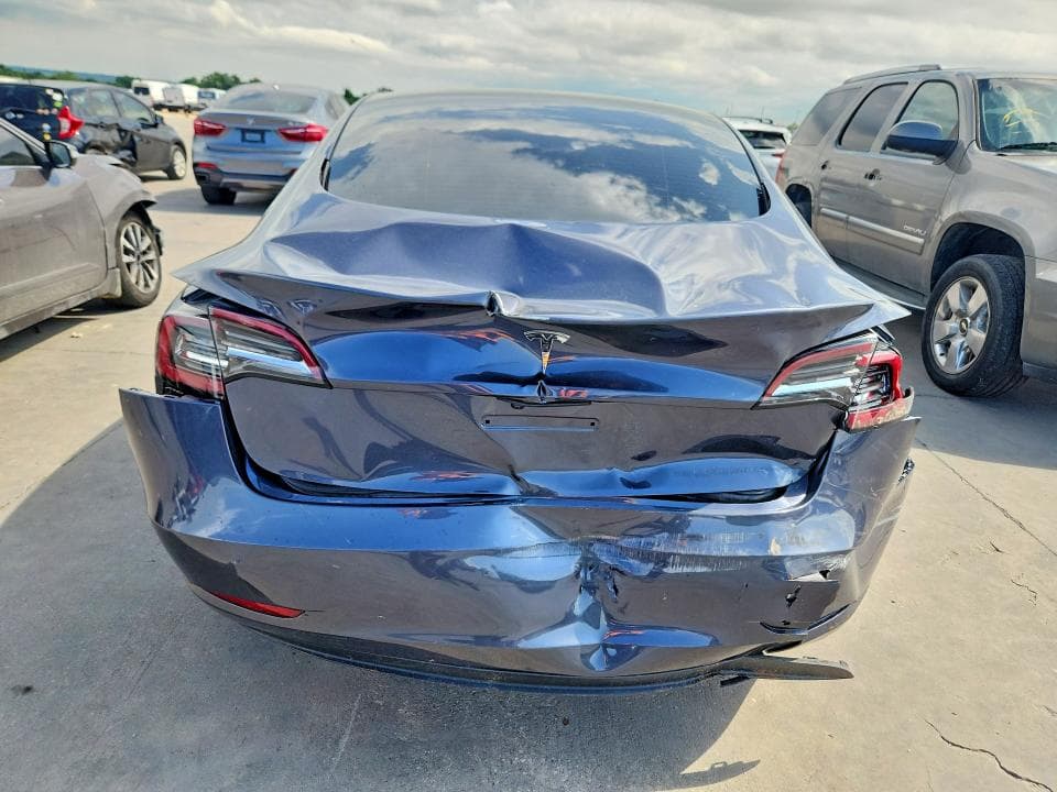 2023 TESLA MODEL 3 6