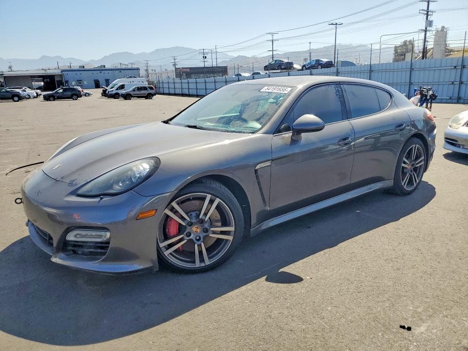 2013 PORSCHE PANAMERA GTS - 1