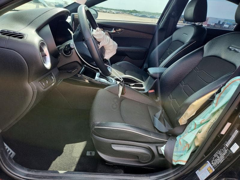 2023 KIA FORTE GT LINE 7
