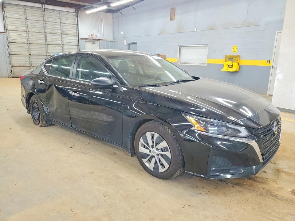 2024 NISSAN ALTIMA S 4