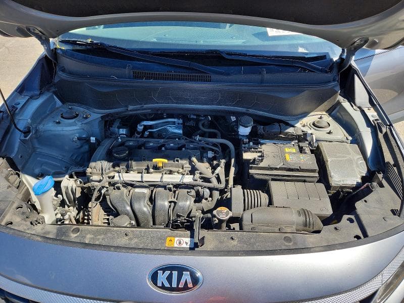 2021 KIA SELTOS LX 12
