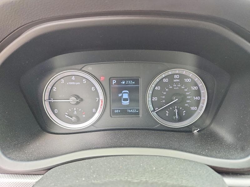 2018 HYUNDAI SONATA SE 9