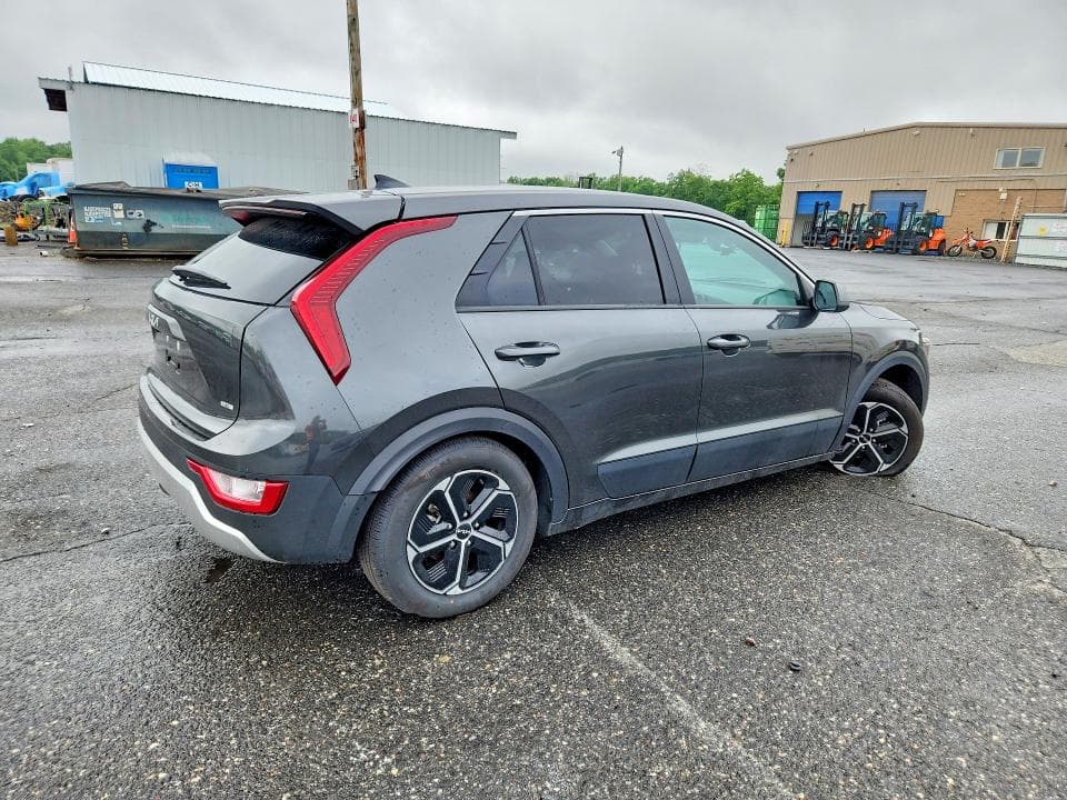 2026 KIA NIRO LX 3