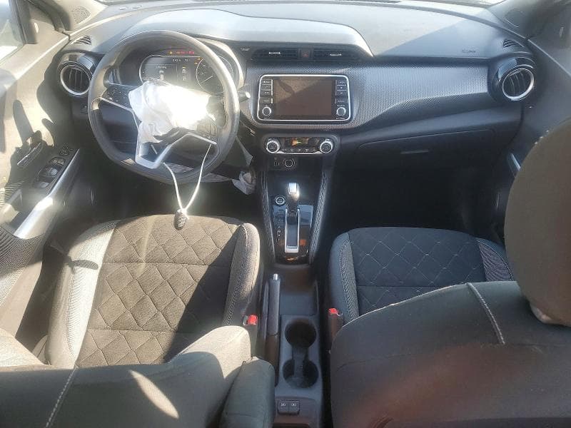 2019 NISSAN KICKS SV 8