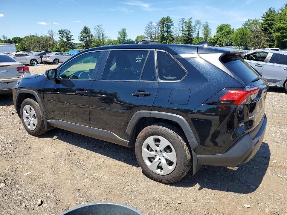 2022 TOYOTA RAV4 LE 2