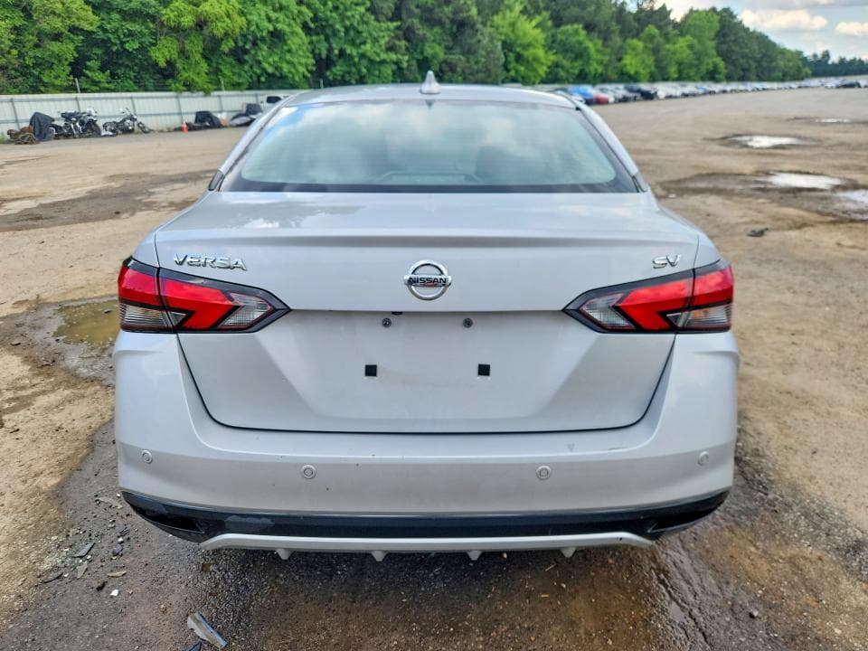 2021 NISSAN VERSA SV 6