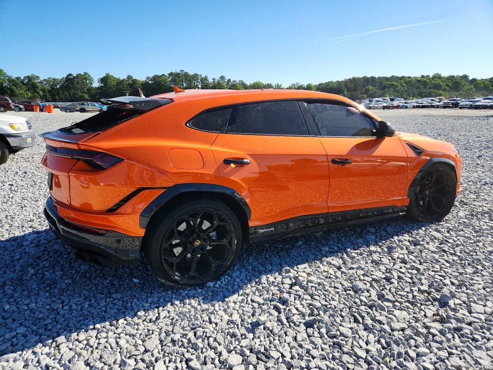 2024 LAMBORGHINI URUS PERFORMANTE 3