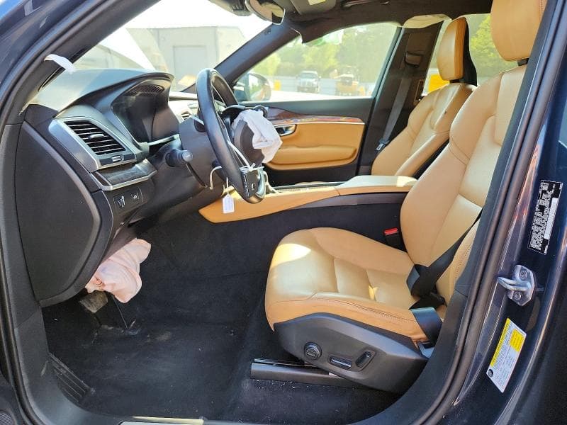 2019 VOLVO XC90 T6 MOMENTUM 7
