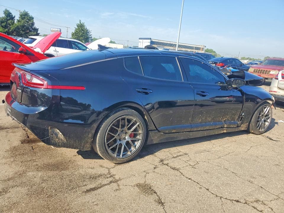 2019 KIA STINGER GT2 3