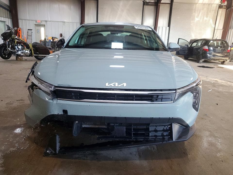 2025 KIA K4 LXS 5